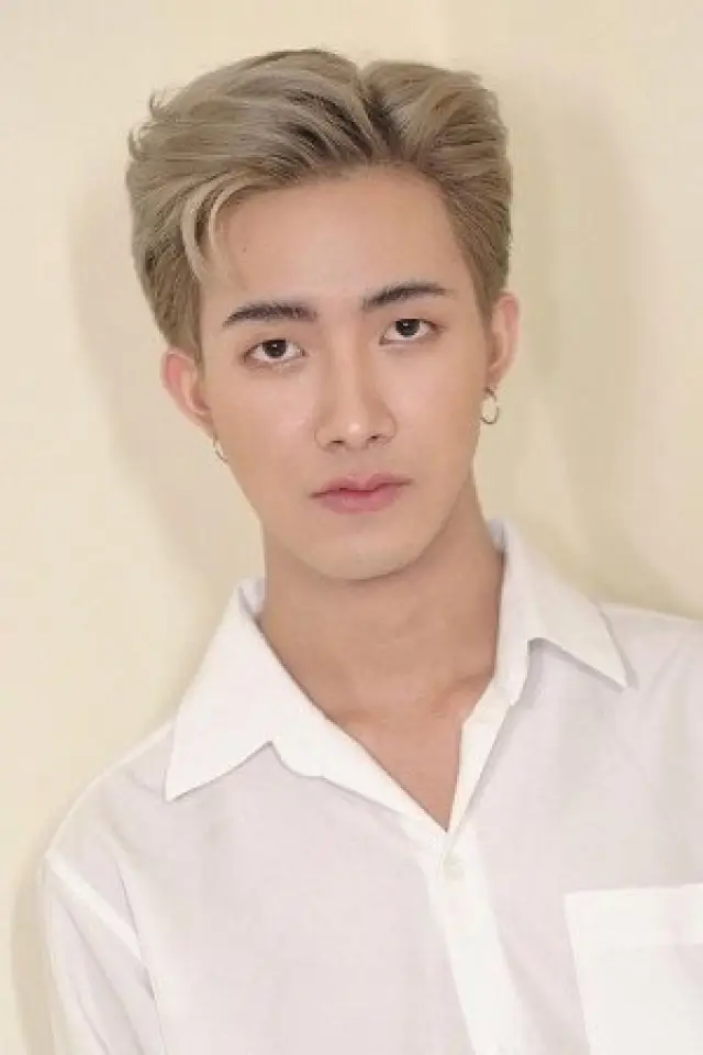 Zdjęcie  (Rathasat Butwong)