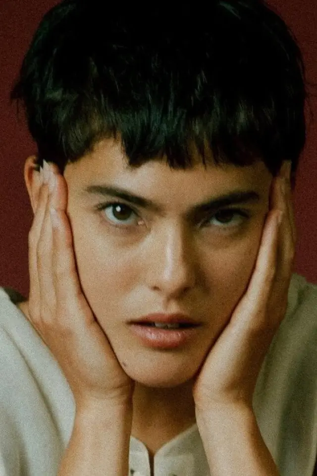 Zdjęcie  (Miya Folick)