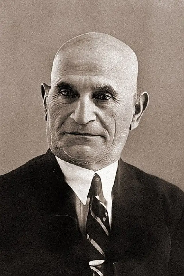 Zdjęcie  (Süleyman Sani Axundov)