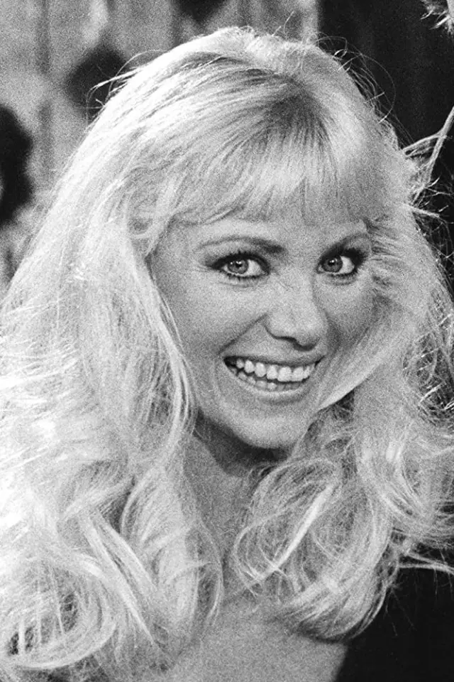 Zdjęcie Angela Aames
