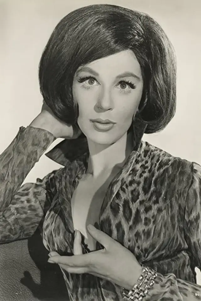 Zdjęcie  (Fenella Fielding)