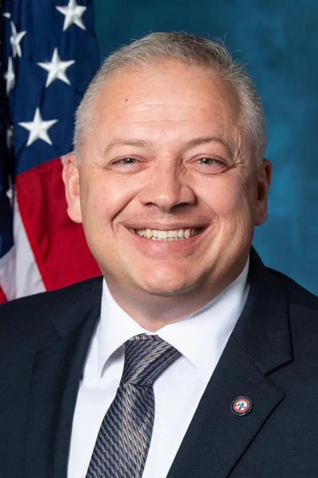 Zdjęcie  (Denver Riggleman)