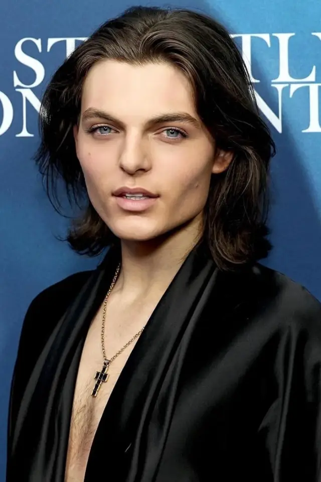 Zdjęcie  (Damian Hurley)