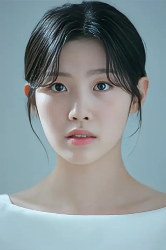 Zdjęcie  (Jo Eun-seo)