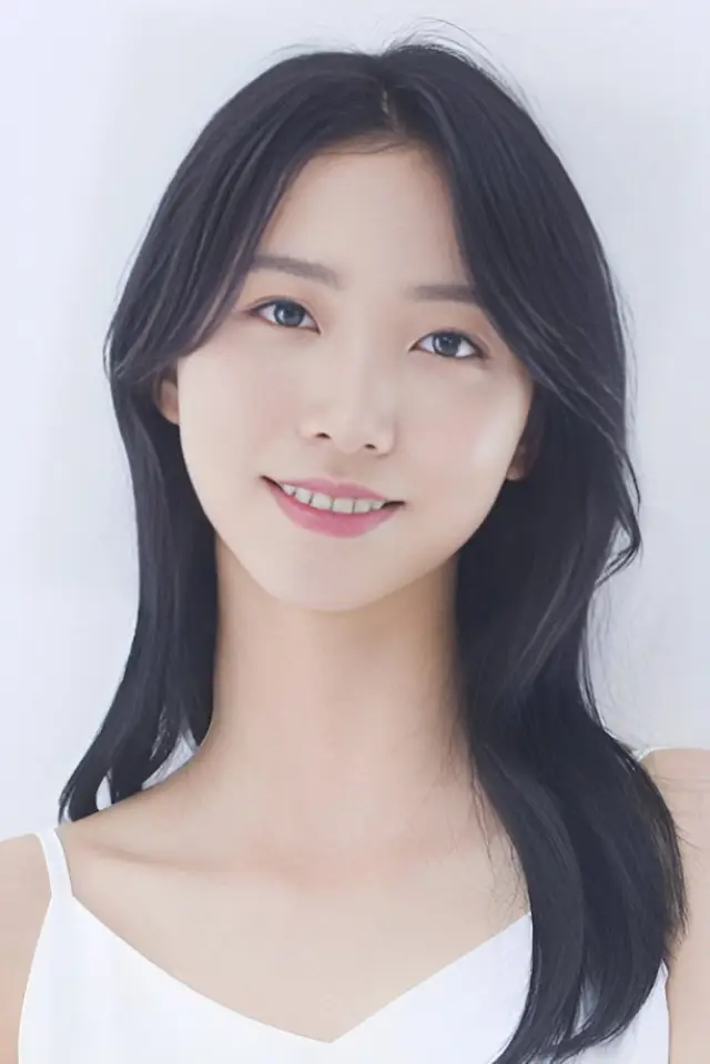 Zdjęcie  (Lee Yoon-jeong)