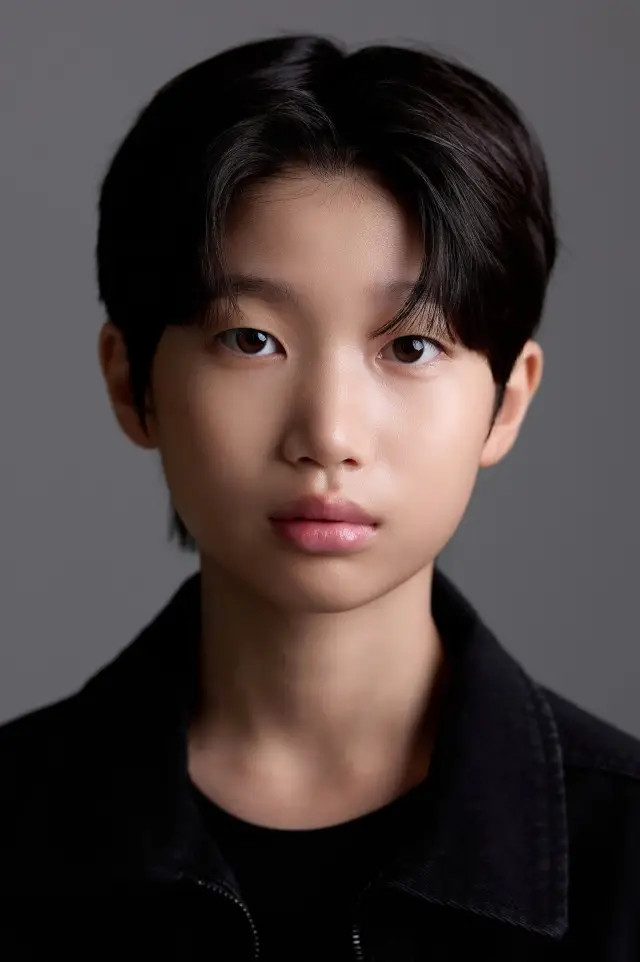 Zdjęcie  (Kim Ye-gyeom)
