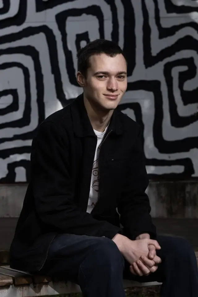 Zdjęcie  (Sam Riesel)