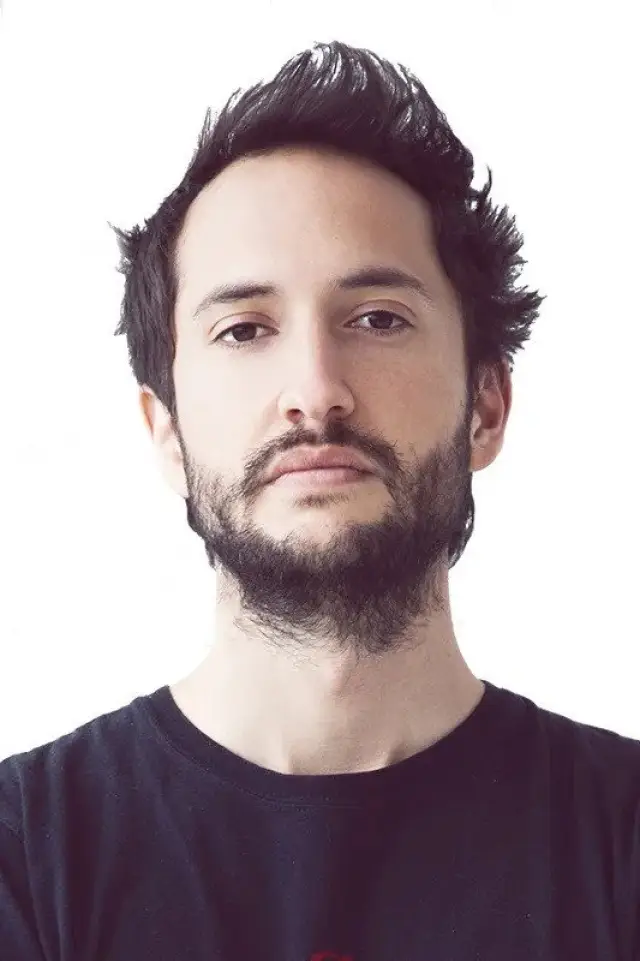 Zdjęcie  (Misha Vallejo)