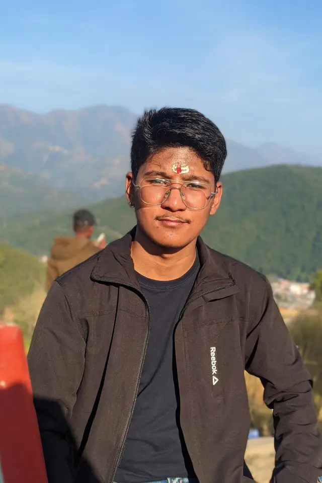 Zdjęcie  (Dipesh K. Shrestha)