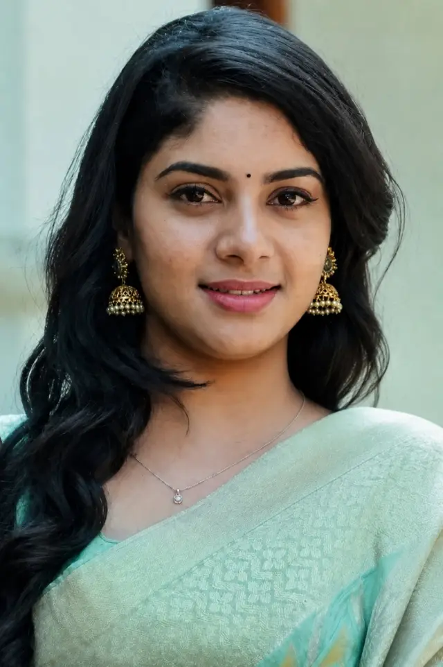 Zdjęcie  (Reneesha Rehman)