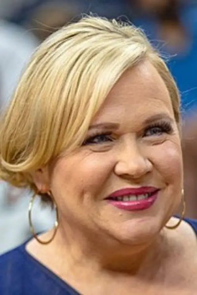 Zdjęcie  (Holly Rowe)