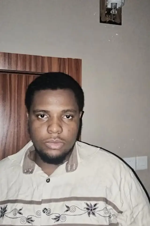 Zdjęcie Tolu Joseph (Tolu Joseph)