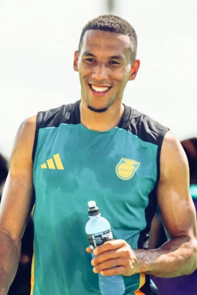 Zdjęcie  (Isaac Hayden)