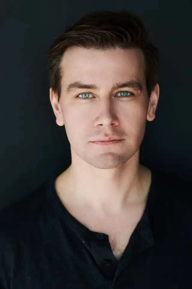 Zdjęcie Torrance Coombs (Torrance Coombs)