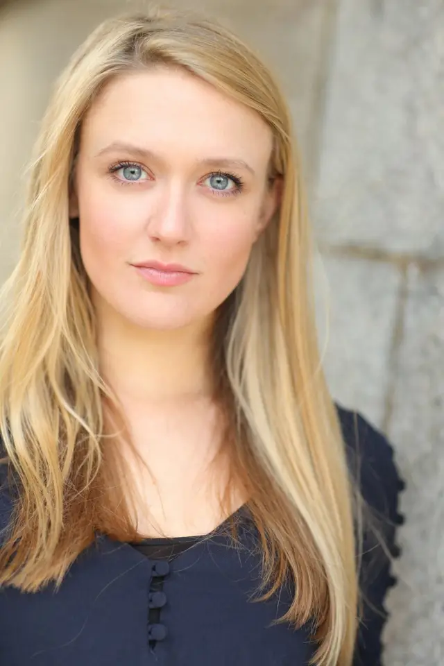 Zdjęcie Emily Head