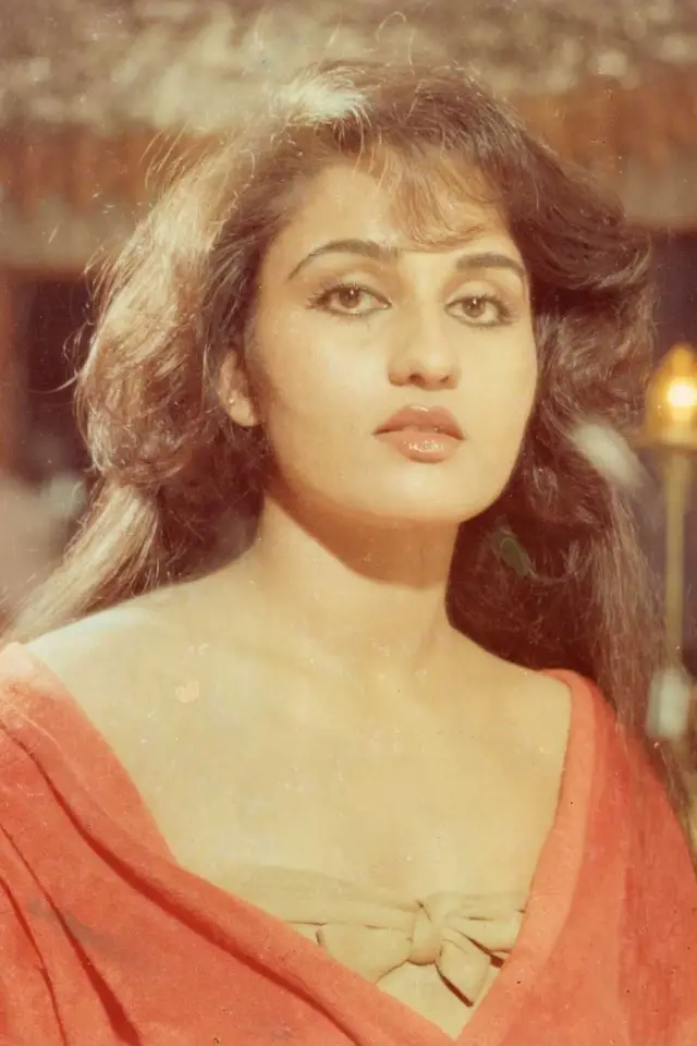 Zdjęcie  (Reena Roy)
