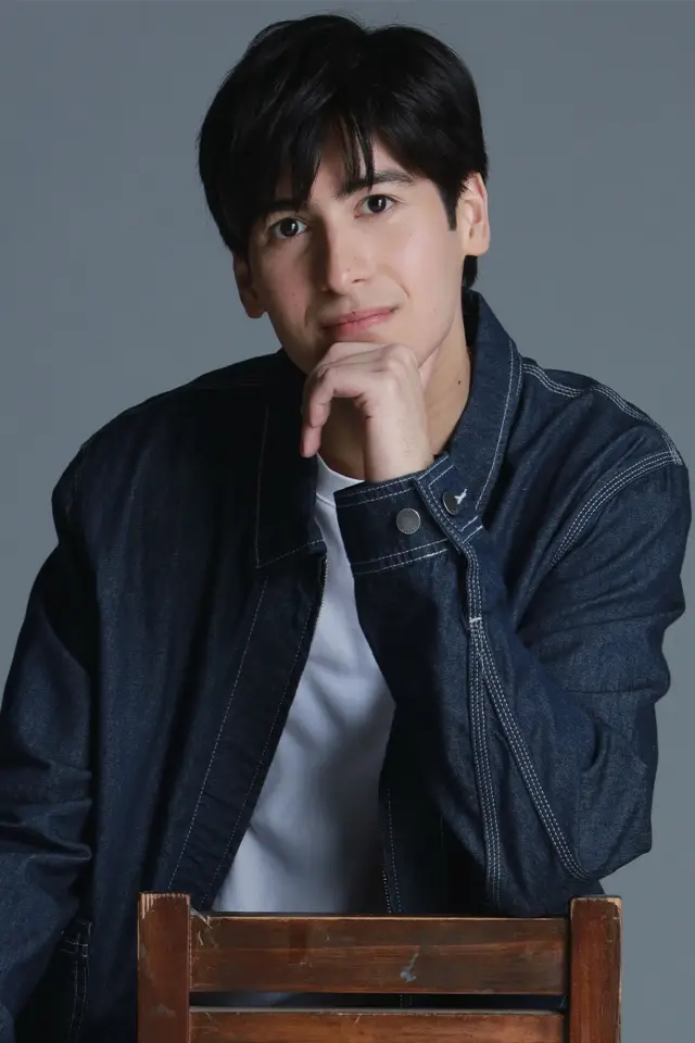 Zdjęcie  (Andres Muhlach)