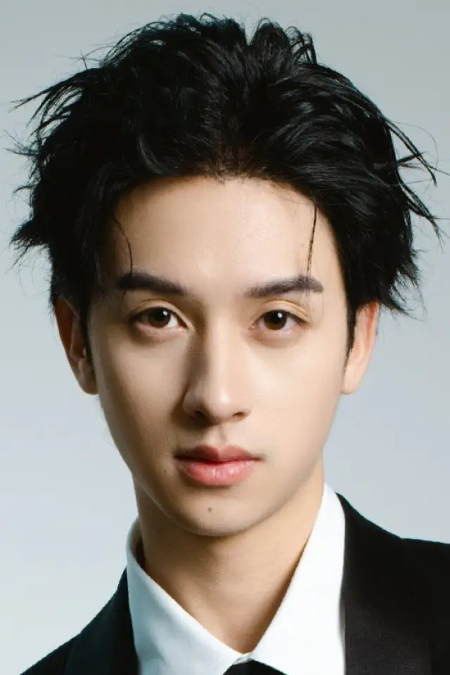 Zdjęcie  (He Kun)