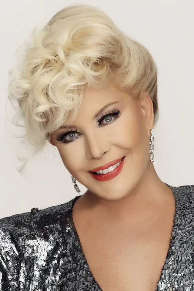 Zdjęcie Emel Sayın (Emel Sayın)