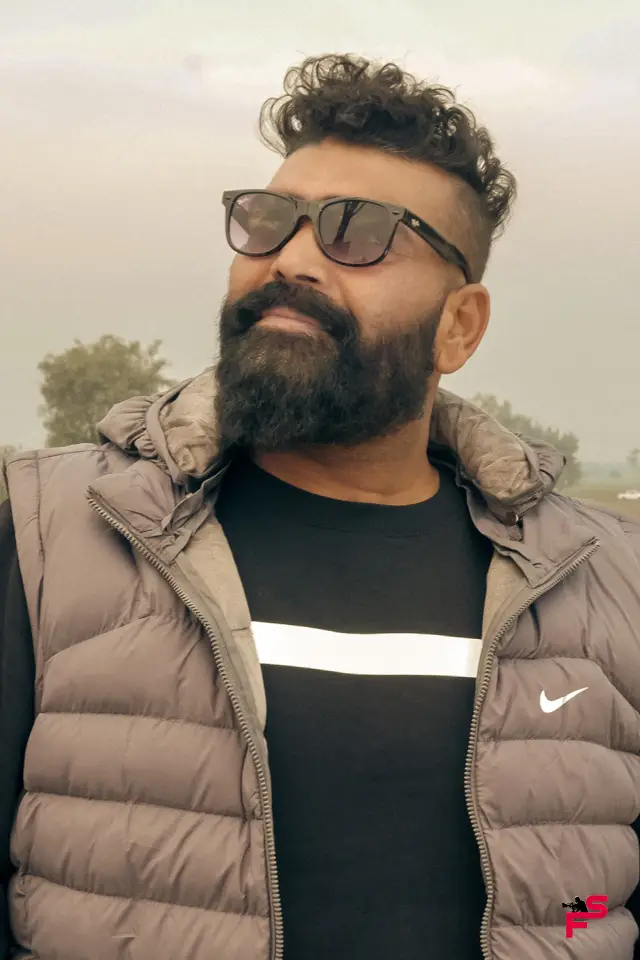 Zdjęcie  (Sunny Bhatti)