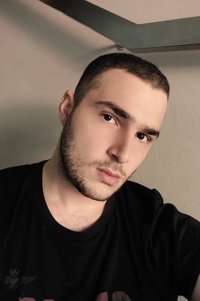 Zdjęcie  (Rhyn Jameson)