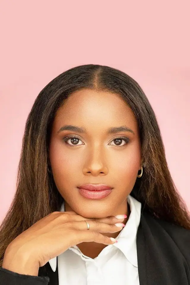 Zdjęcie  (Aliyah Marc)