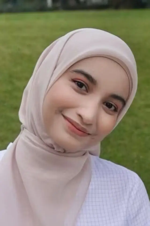 Zdjęcie  (Cut Intan)