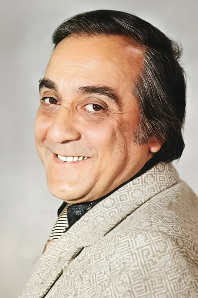 Zdjęcie  (Selim Naşit)