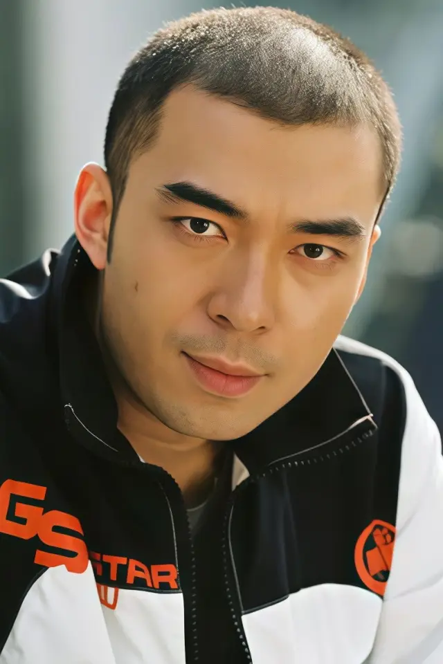Zdjęcie  (Shan Yangguang)