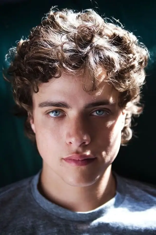 Zdjęcie Douglas Smith