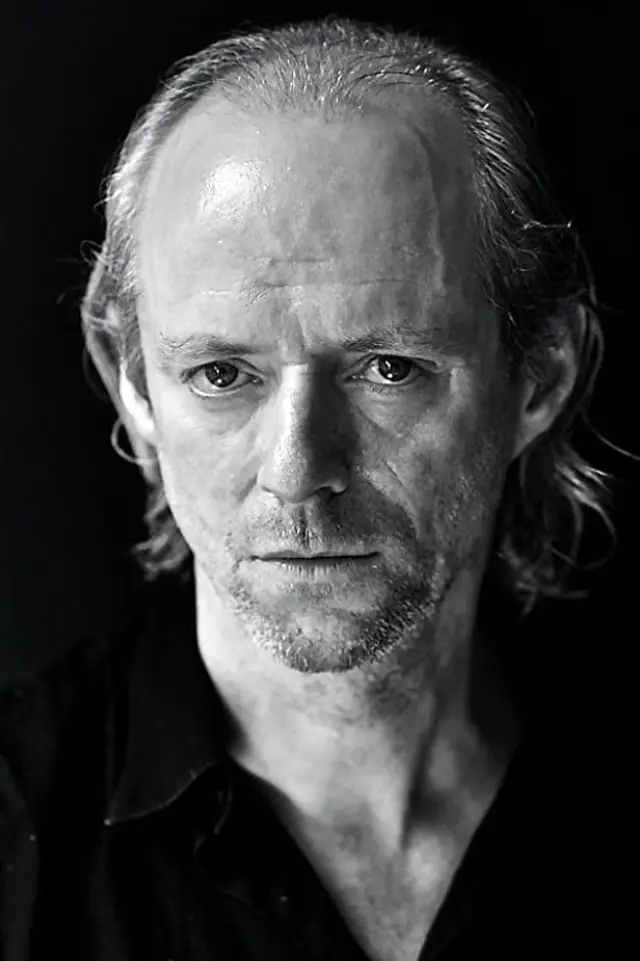 Zdjęcie Ned Dennehy