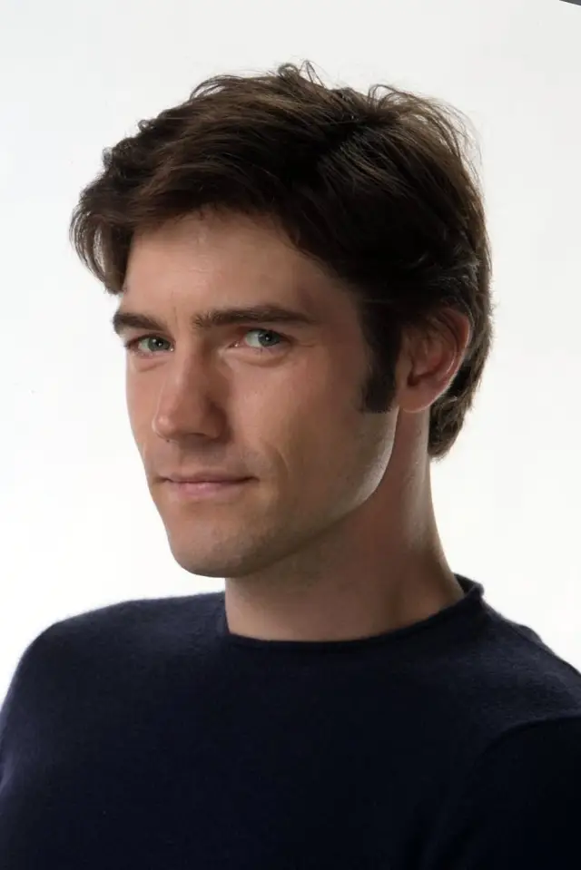 Zdjęcie  (Tyron Leitso)