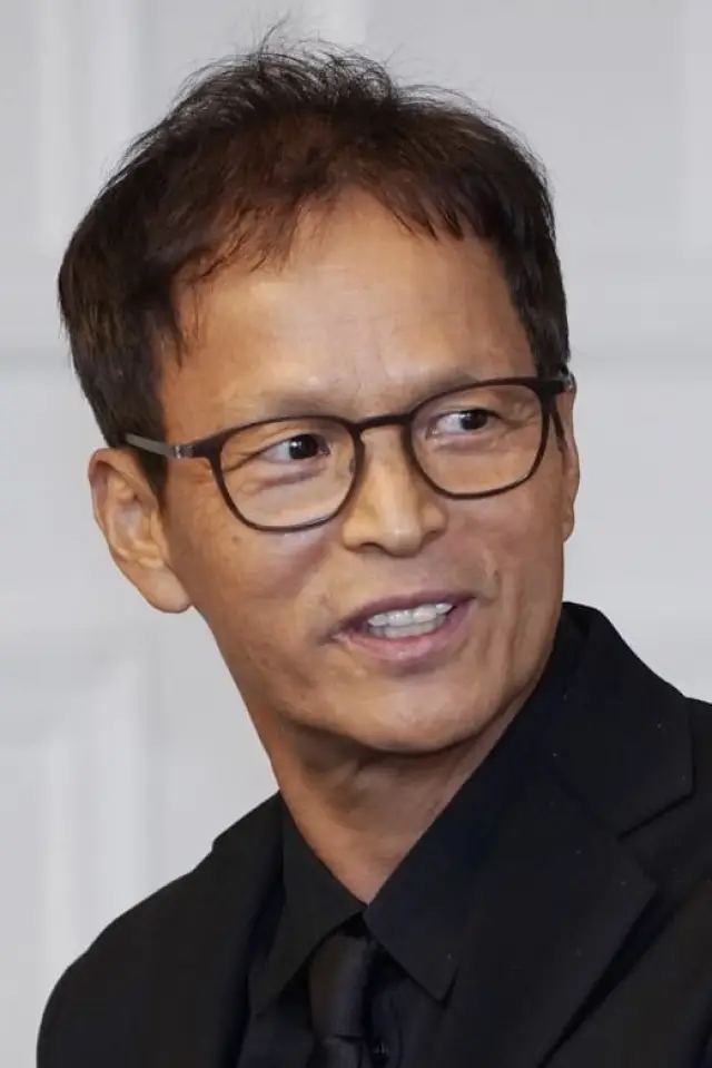 Zdjęcie Hong Kyung-pyo