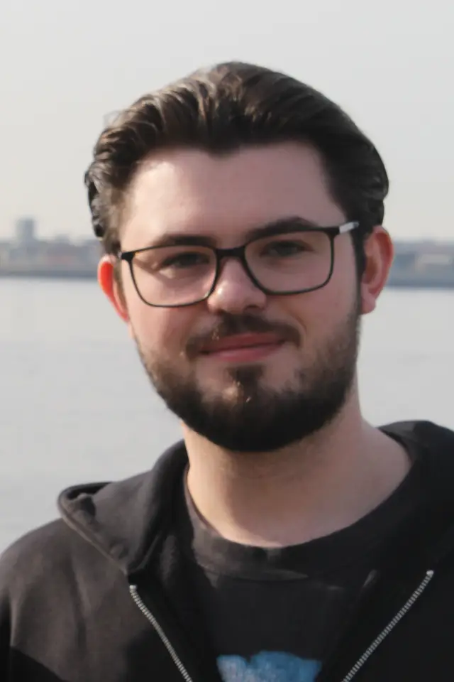 Zdjęcie  (Joshua Lea)