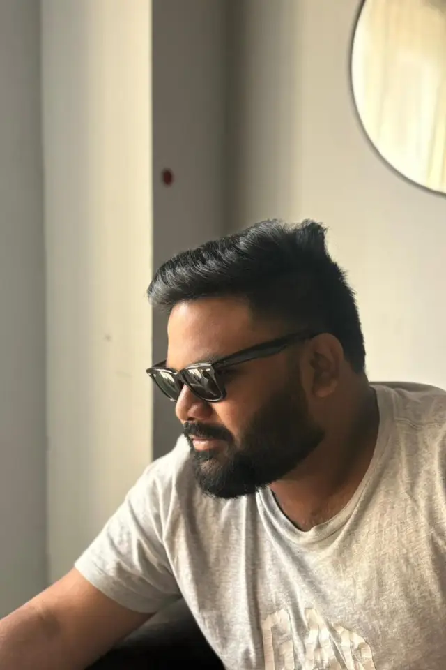 Zdjęcie  (Nitish John)