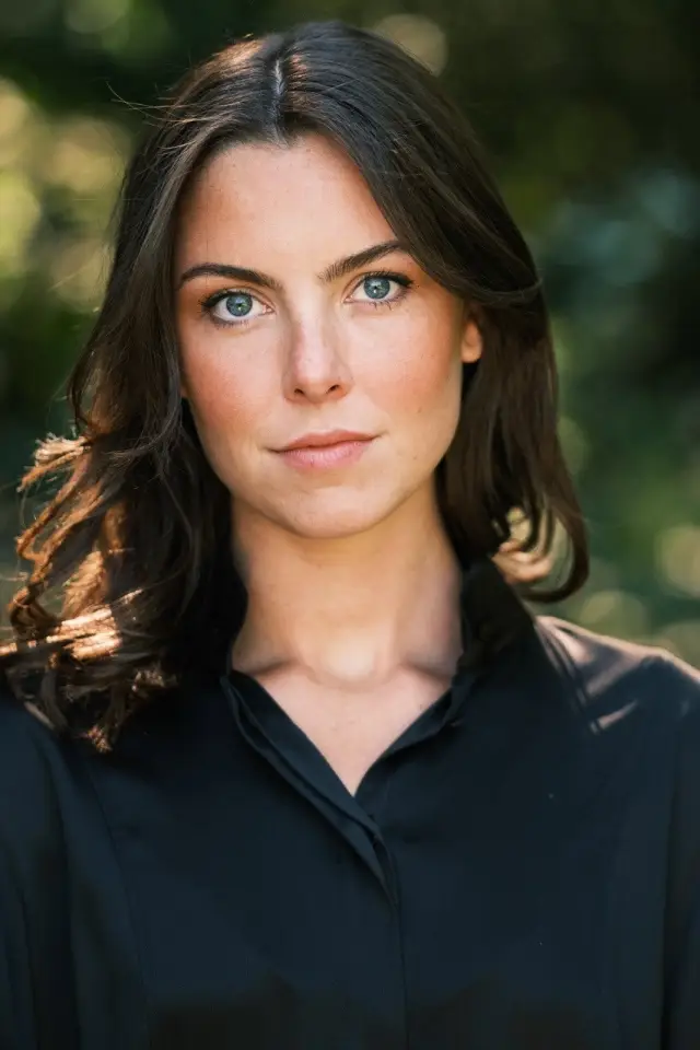 Zdjęcie  (MacKenzie  Lee)