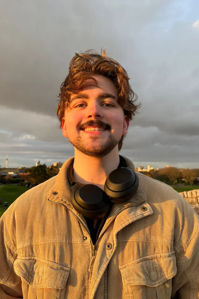 Zdjęcie  (Logan Pointon)