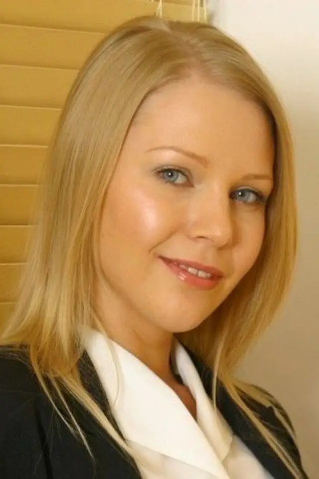 Zdjęcie  (Abigail Toyne)