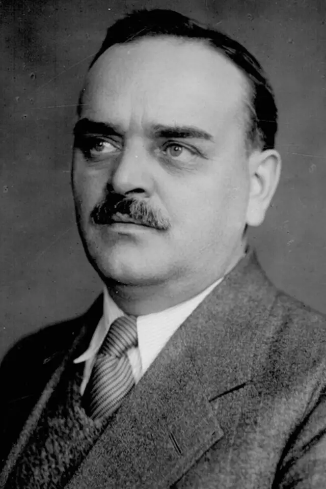 Zdjęcie  (Nikolai Shvernik)