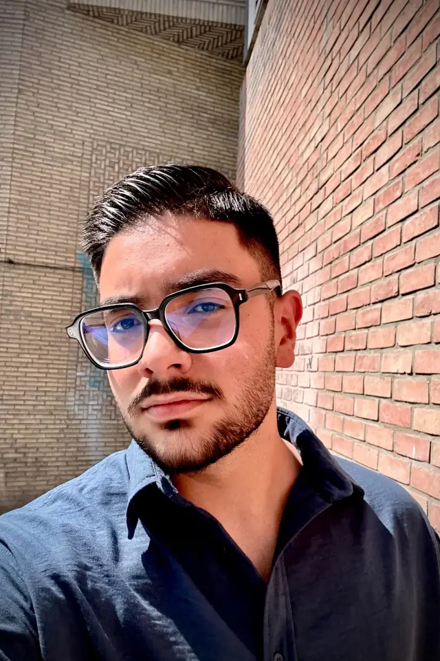 Zdjęcie  (Amirhossein Aboutaleb)