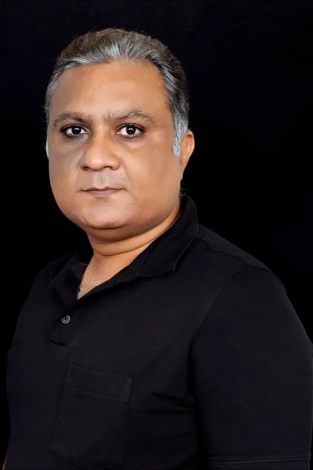 Zdjęcie  (Priyank Thakker)