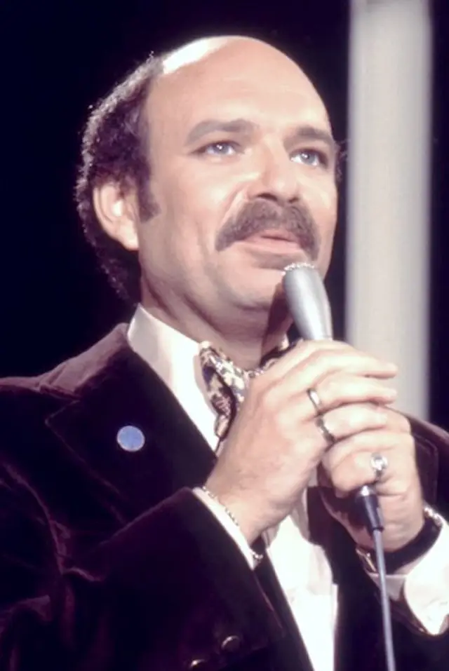 Zdjęcie  (Lorenzo Music)