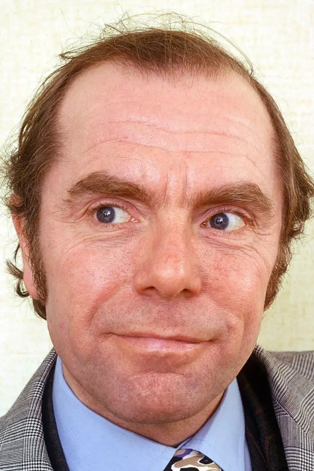 Zdjęcie Angus Lennie