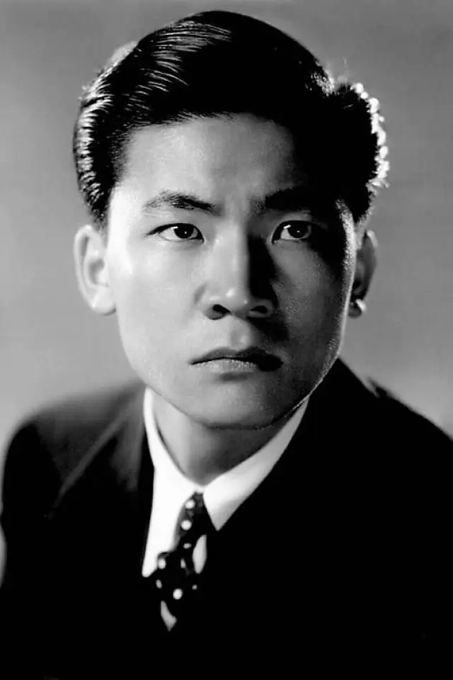 Zdjęcie Wiktor Sen Yung (Victor Sen Yung)
