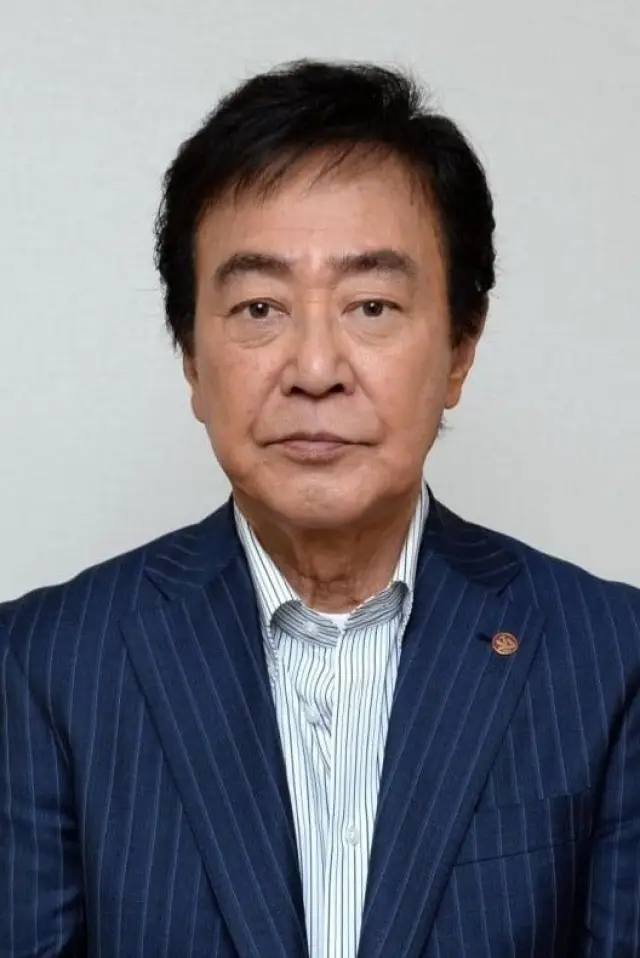 Zdjęcie Cünehiko Watase (Tsunehiko Watase)