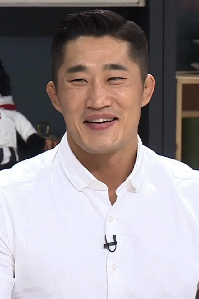 Zdjęcie  (Kim Dong-hyun)