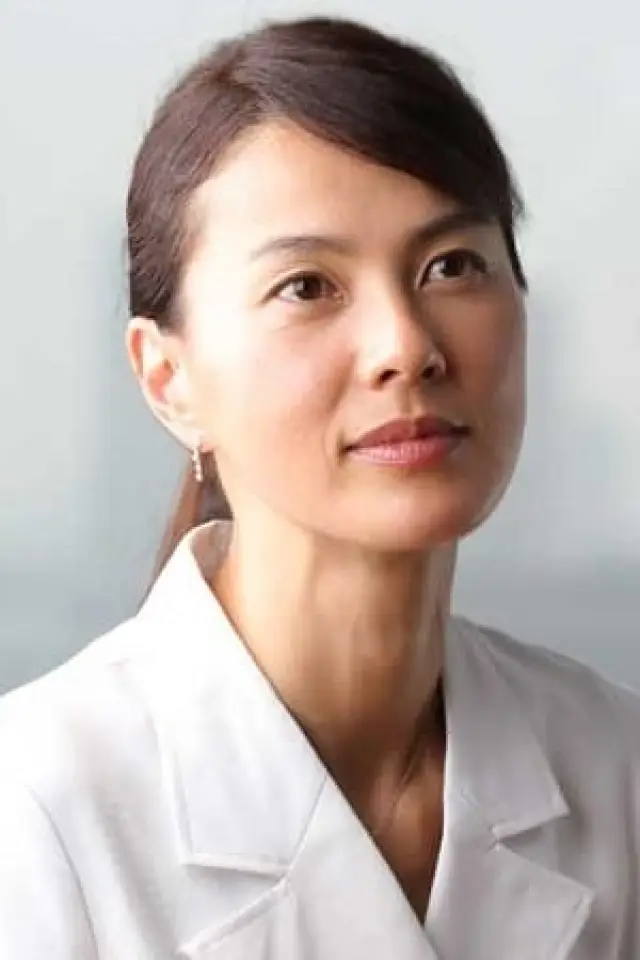 Zdjęcie  (Makiko Esumi)