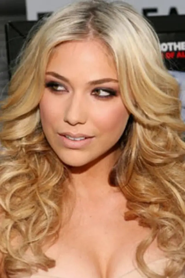 Zdjęcie  (Shoshana Bush)