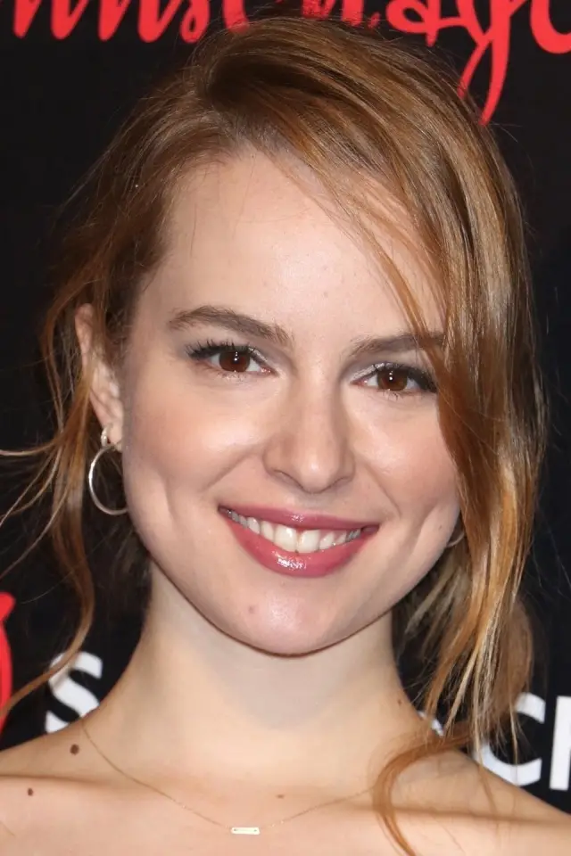 Zdjęcie Bridgit Mendler