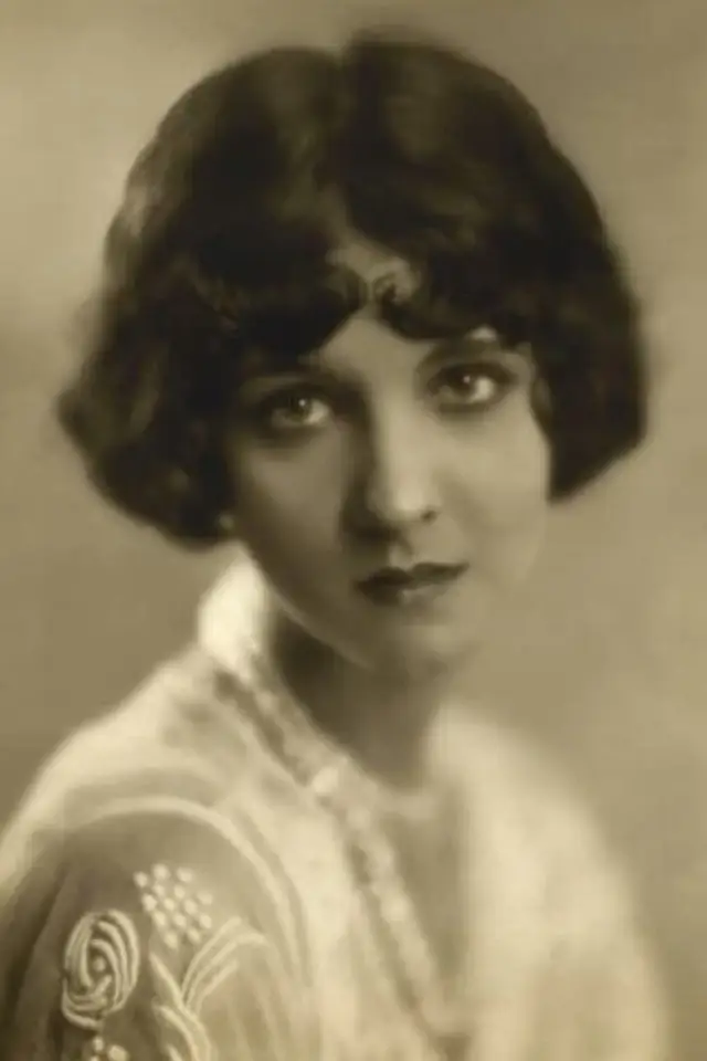 Zdjęcie  (Enid Markey)